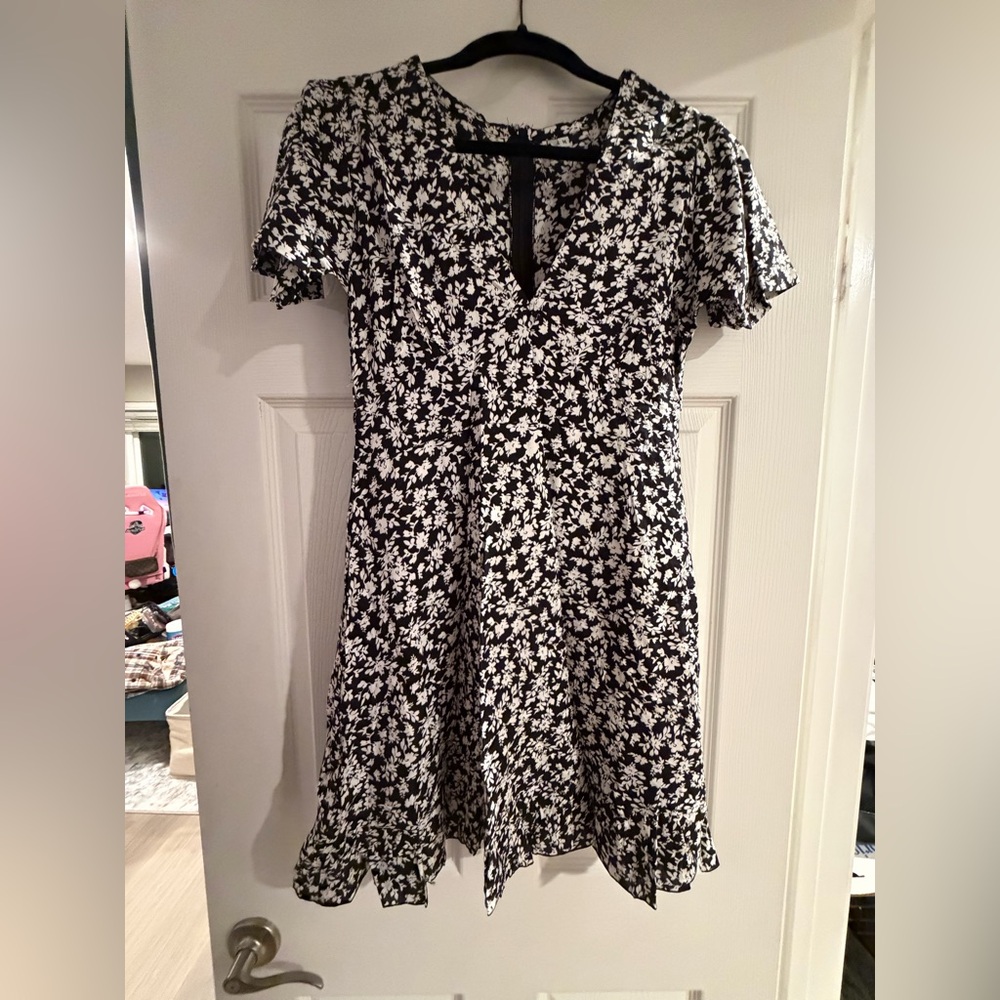 Chic Black and White Floral Mini Dress